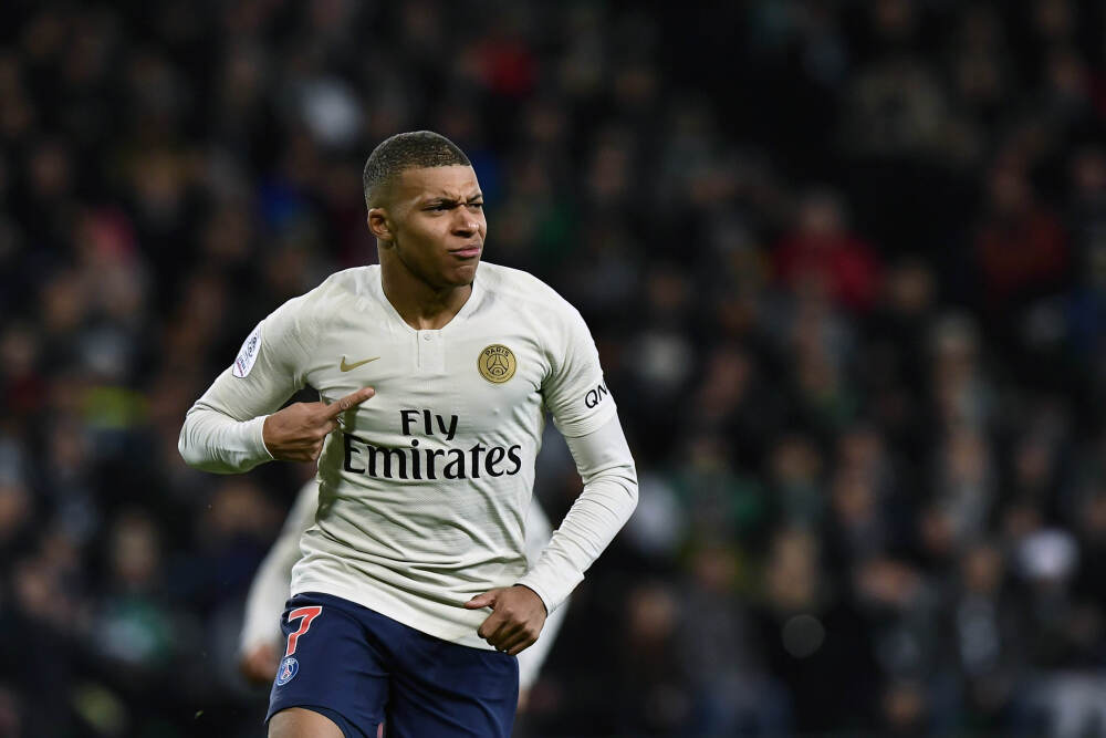 AI时代的端侧硬件革命——蓝思科技的思考与实践